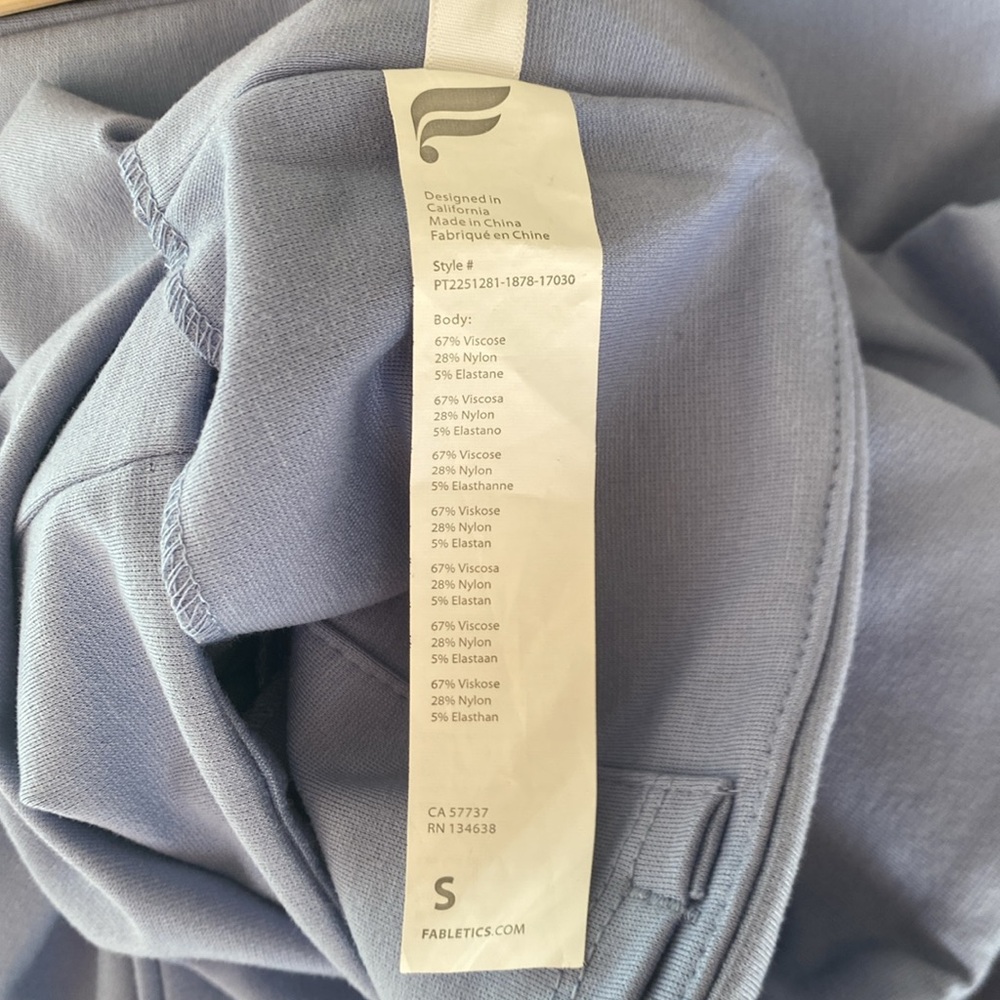 NWT Fabletics S 24/7 Kick Flare Trousers Pant - Picture 12 of 13